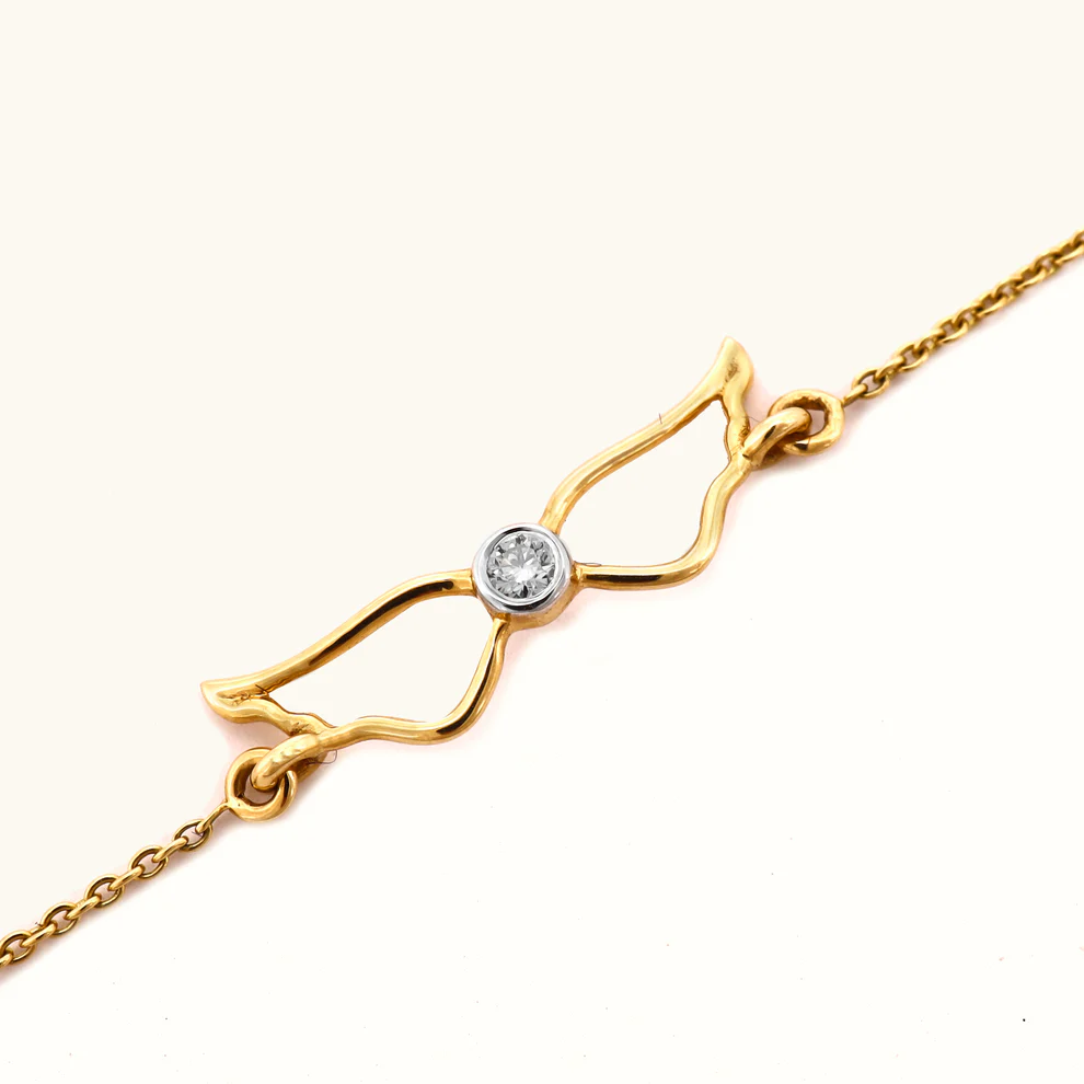 Elegant Infinity Bloom Diamond Bracelet